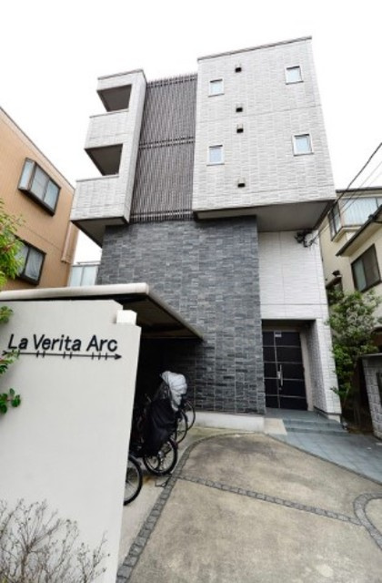 Ｌａ　Ｖｅｒｉｔａ　Ａｒｃのエントランス|エントランスです。