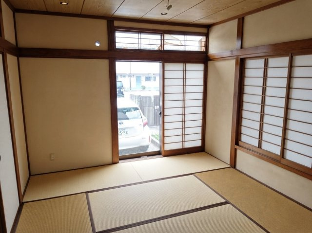 東松山市美土里町　中古戸建の和室|１階和室
