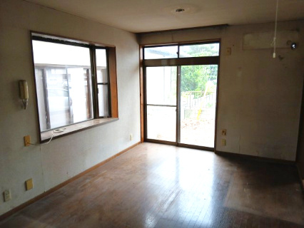 東松山市美土里町　中古戸建の居間・リビング
