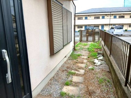 東松山市美土里町　中古戸建の庭|敷地内