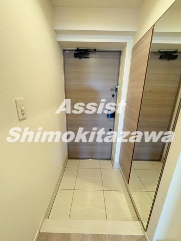リージア下北沢の玄関|※同物件参考写真です
