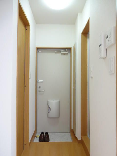 ロード・メゾンの玄関