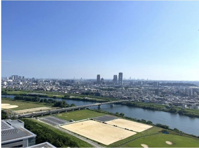 ★仲介手数料無料★ザ・リバープレイスイーストタワー(空気澄んでいる時に富士山・みなとみらいのを一望できます）の展望