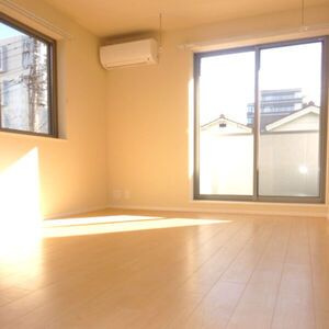 サン　プレイスの内装|過ごしやすい室内です