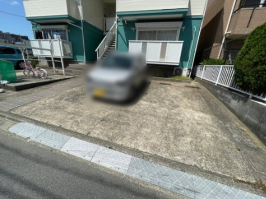 藤沢市大鋸１丁目のアパートのエントランス