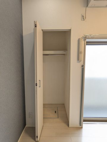 ハーモニーテラス向島町の収納|クローゼット