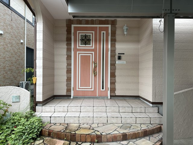 【No.7706】桂木/4LDKS/土地50坪/カーポート付♪の玄関|明るい玄関です