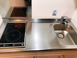 ミランダフィニアンのキッチン|2口コンロ