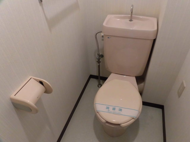 メゾンジョワイエのトイレ|前回募集時の写真です
