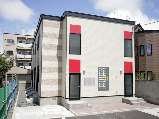 レオパレスＳｏｕｔｈ１０２０の外観