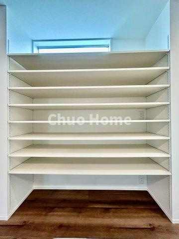 葛飾区四つ木1丁目新築分譲住宅の収納|パントリー