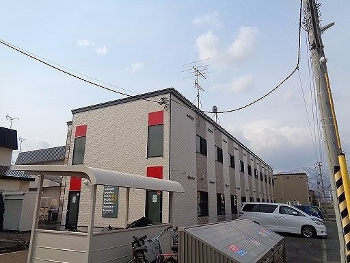 レオパレス新発寒の外観