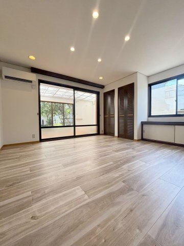 鎌ヶ谷市西佐津間　貸戸建ての居間・リビング|1階リビングです
