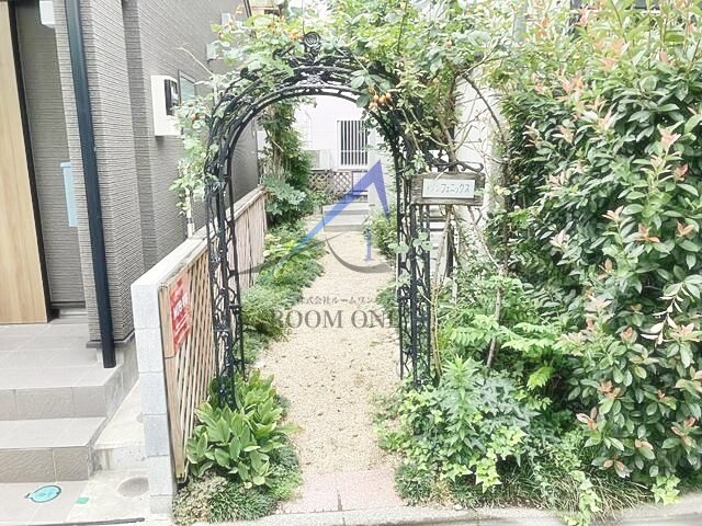 メゾンフェニックス