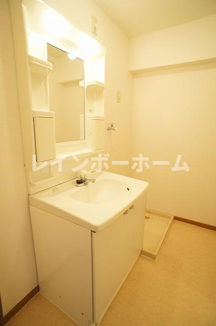 月曜館の独立洗面台