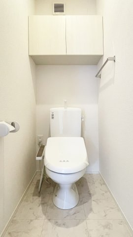徳島市八万町法花のアパートのトイレ