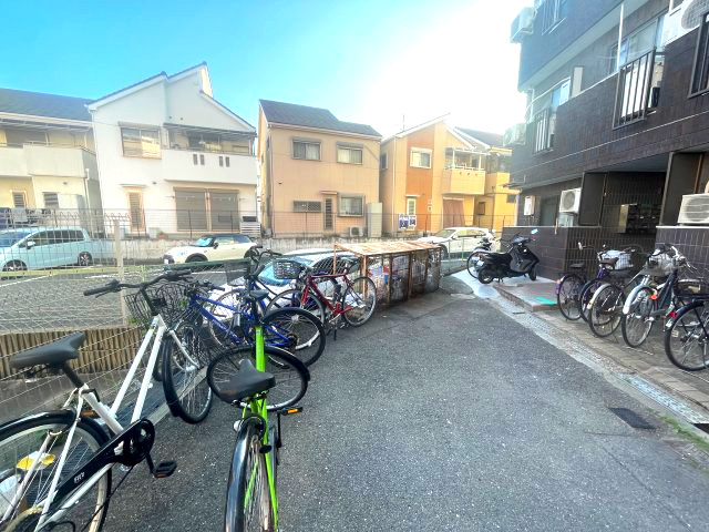 三井マンションの駐車場