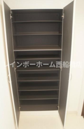 リブリ・フォルタレーザの収納