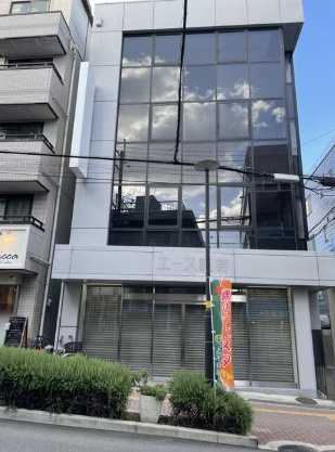 千里山西 事務所ビルの外観