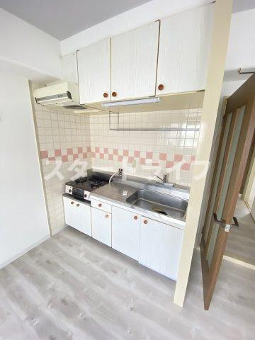 大阪市東淀川区西淡路３丁目の賃貸マンションのキッチン