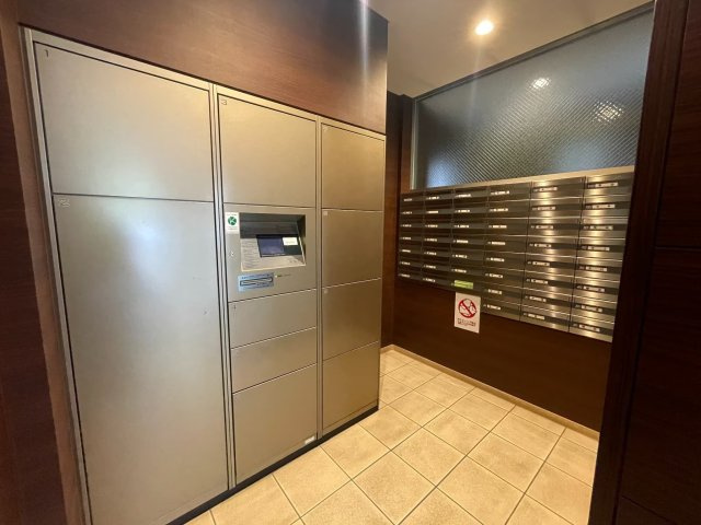 ロイヤルガーデン伊福町 のその他共用部分