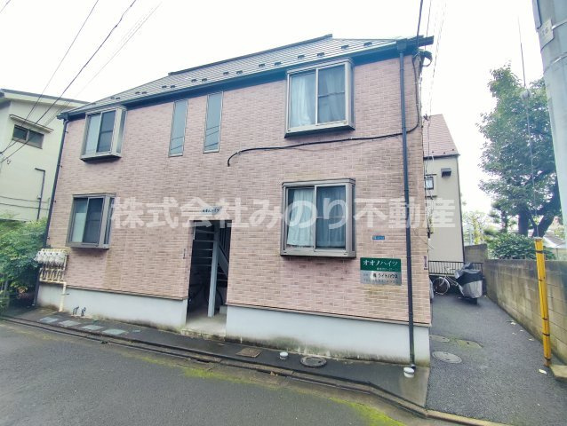 葛飾区新小岩３丁目のアパートの外観