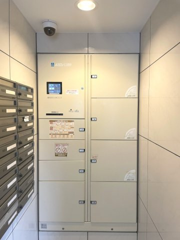 アルファライフ岡大医学部前Ⅱのその他共用部分|宅配ボックス完備で、不在時の荷物の受取もスムーズに♪