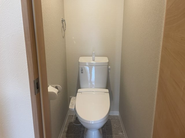 セレニティ下木田B棟のトイレ