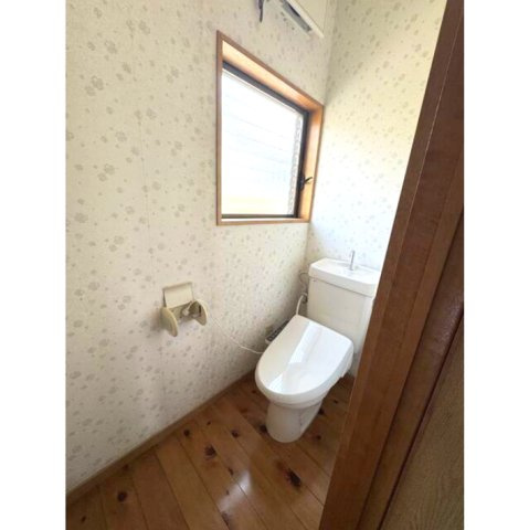岩波戸建てのトイレ
