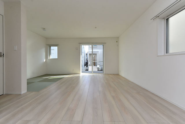 茅ヶ崎市円蔵の一戸建ての居間・リビング