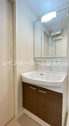 GLENODAIの独立洗面台|※同施工会社参考写真となります。