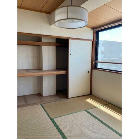 横浜市泉区中田東３丁目の賃貸マンションの居間・リビング