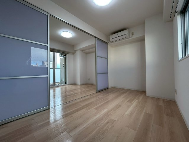 CITY SPIRE難波WESTⅡの洋室