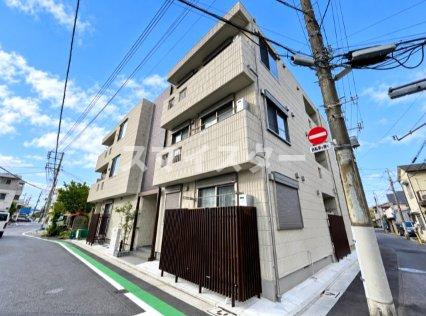 プライムクレストの外観