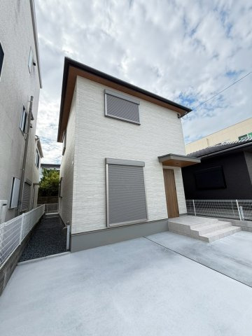 氷室町2丁目貸家のエントランス