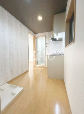 【居間・リビング】 | メゾネット蕨 | 洋室のお部屋です。