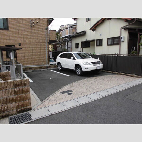 【駐車場】 | カーサクレール | 駐車場の様子です