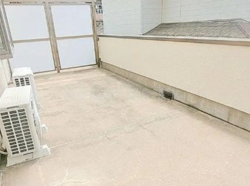 サンライズ関道のバルコニー