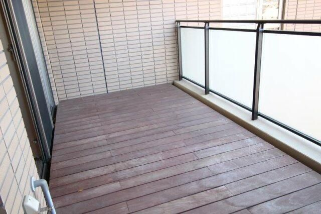 広尾ガーデンフォレストＣ棟のバルコニー