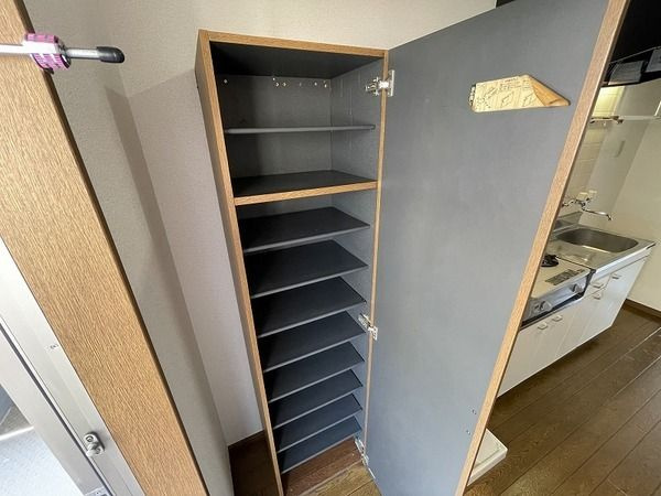 シャンブル春江Ⅴの玄関