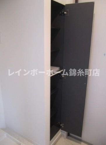 ウェルスコートの玄関