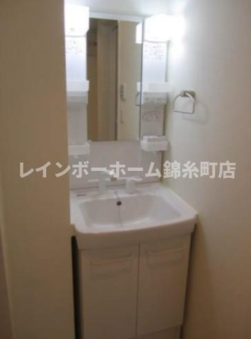 ウェルスコートの独立洗面台