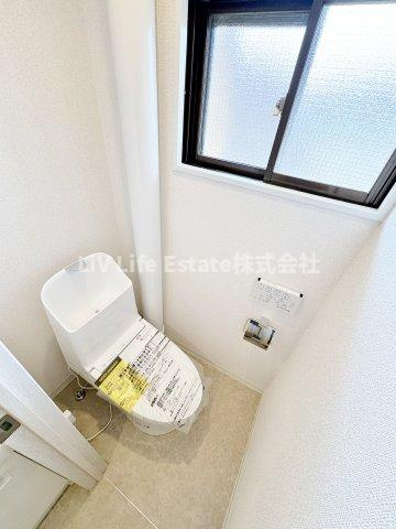 小平市小川町１丁目の賃貸マンションのトイレ