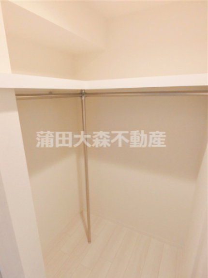 KDXレジデンス田園調布南の収納|洋室4.1帖の大型収納　ウォークインクローゼット！