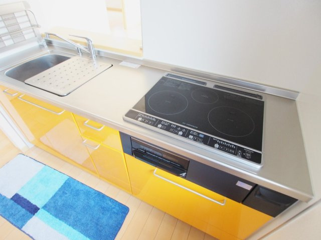 ウィングス緑井　A棟のキッチン|※同じ間取りの別部屋のお写真です※