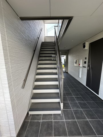 ピースコート登戸Ⅳのロビー