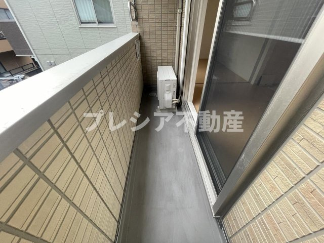 サグレス甲子園口のバルコニー