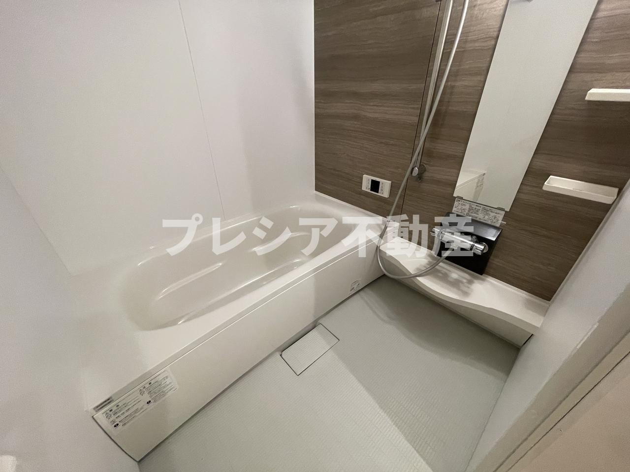 サグレス甲子園口の浴室