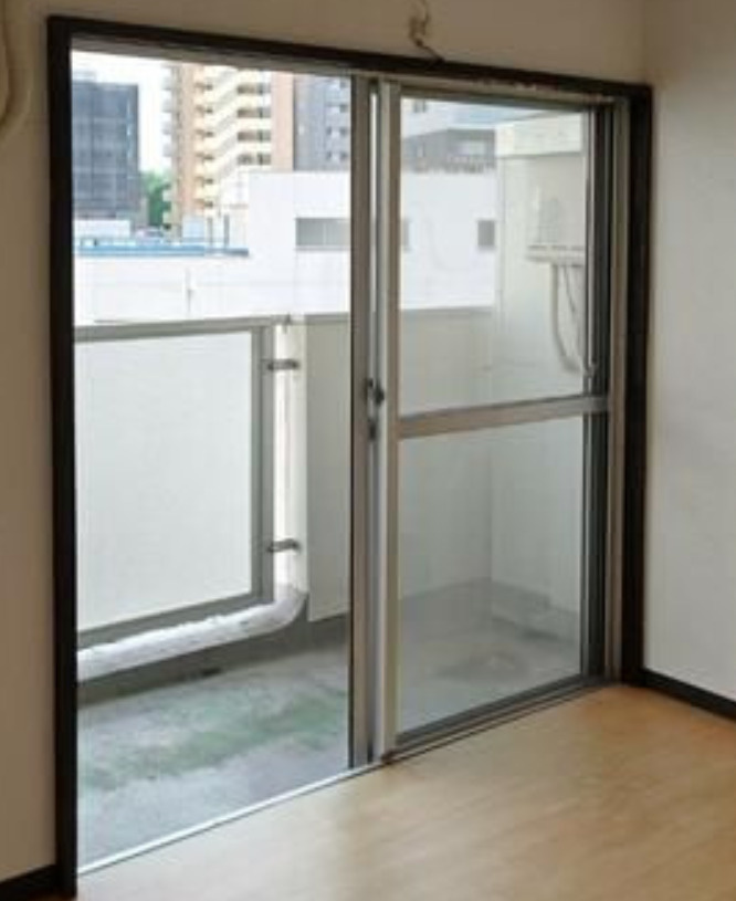 鶯谷永谷マンションのバルコニー