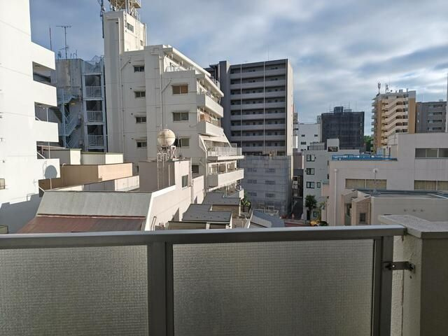 鶯谷永谷マンションの展望